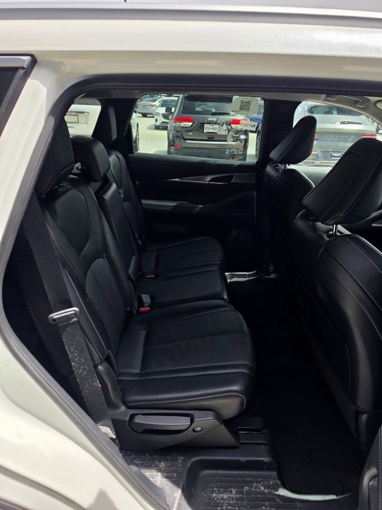 Used 2024 INFINITI QX60 Luxe AWD/4WD image 18