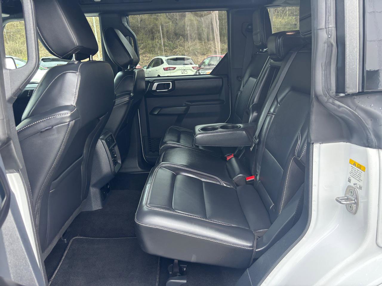 Used 2025 Ford Bronco Outer Banks image 10