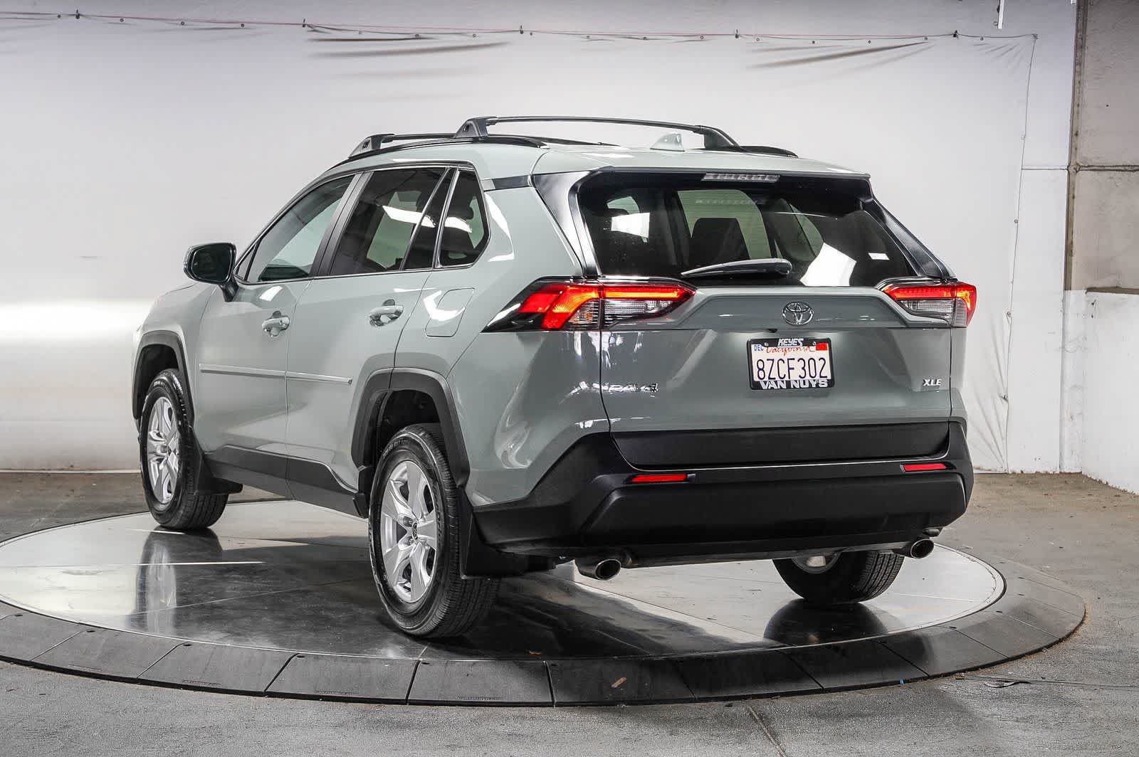 Certified 2021 Toyota RAV4 XLE FWD image 3