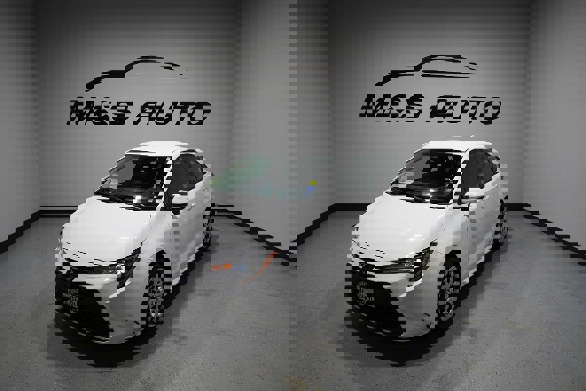 Used 2024 Toyota Corolla LE image 4