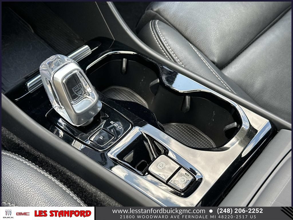 Used 2023 Volvo XC40 B5 Ultimate w/ Climate Package AWD/4WD image 33
