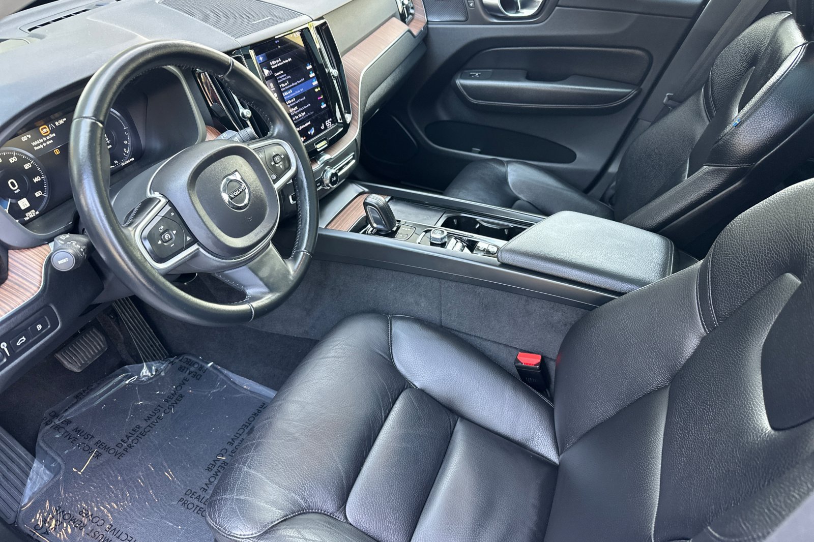 Used 2021 Volvo XC60 T8 Inscription Expression w/ Advanced Package AWD/4WD image 10