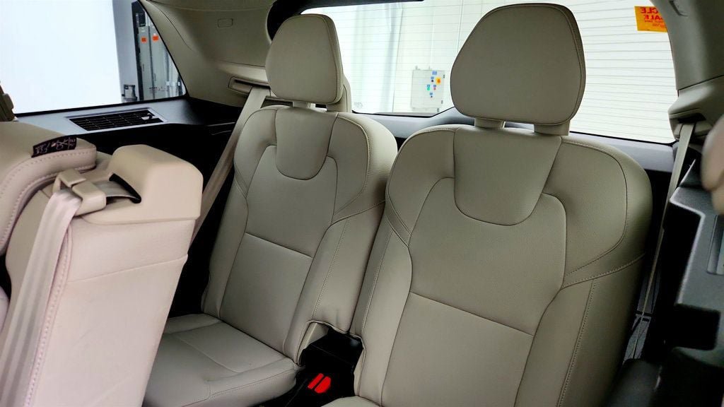 Used 2019 Volvo XC90 T5 Momentum w/ Protection Package Premier FWD image 21