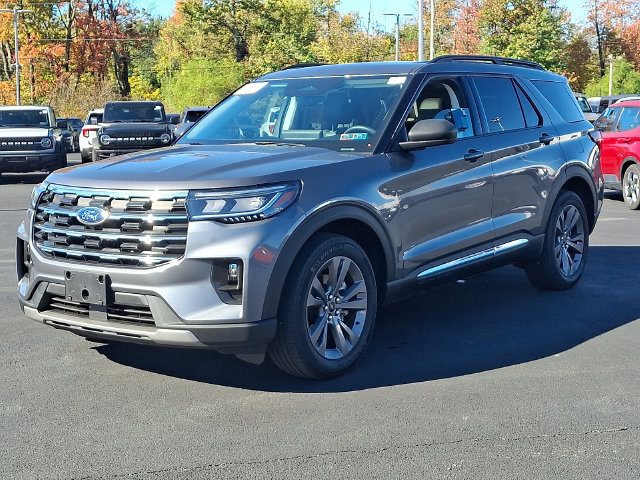 Certified 2025 Ford Explorer Active w/ Active Comfort Package AWD/4WD image 6