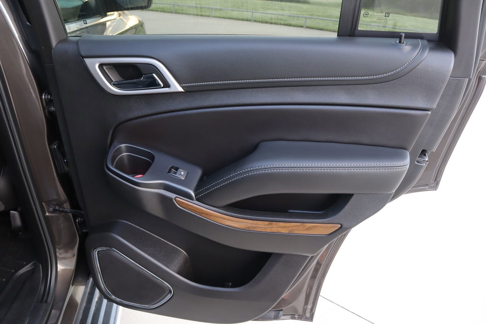 Used 2019 GMC Yukon Denali RWD image 13