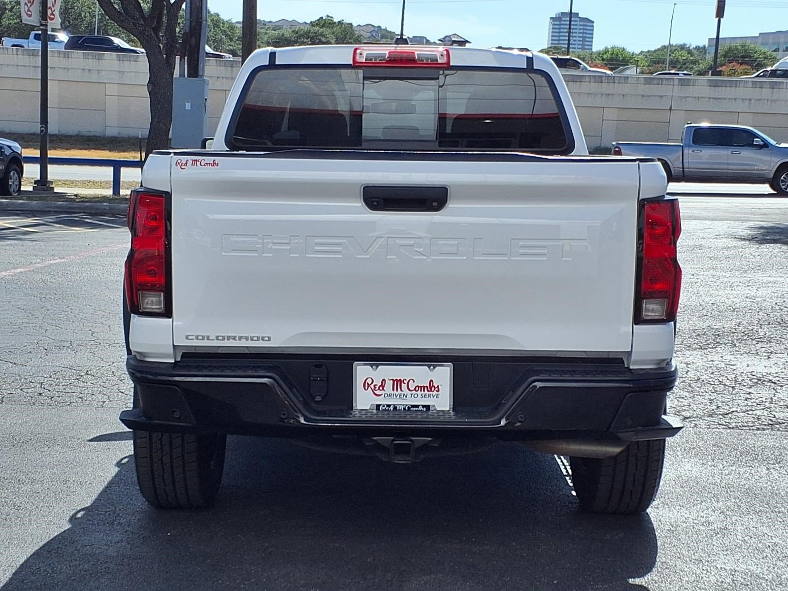 Used 2024 Chevrolet Colorado Trail Boss w/ Advanced Trailering Package AWD/4WD image 7