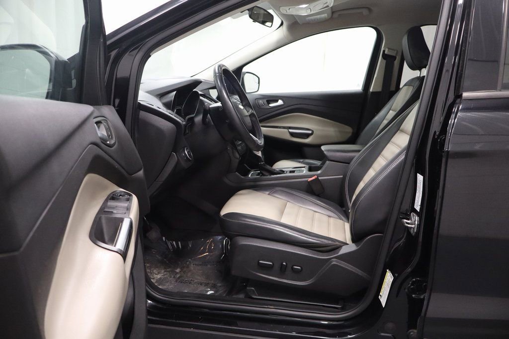 Used 2019 Ford Escape SEL image 11