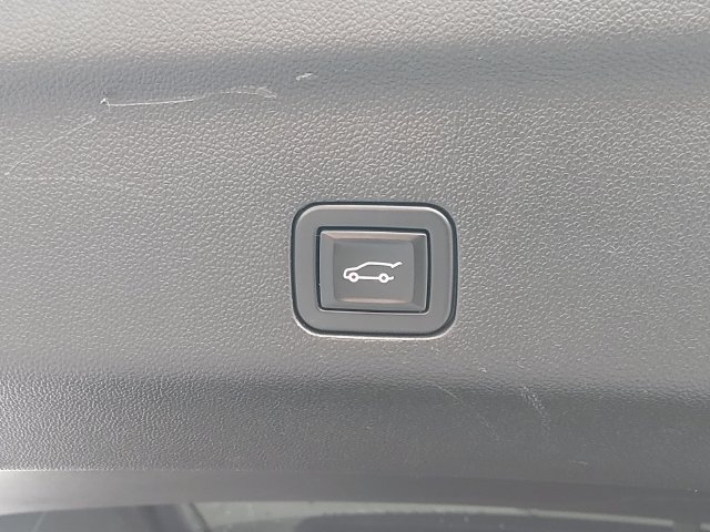 Used 2024 Chevrolet Suburban LT AWD/4WD image 16