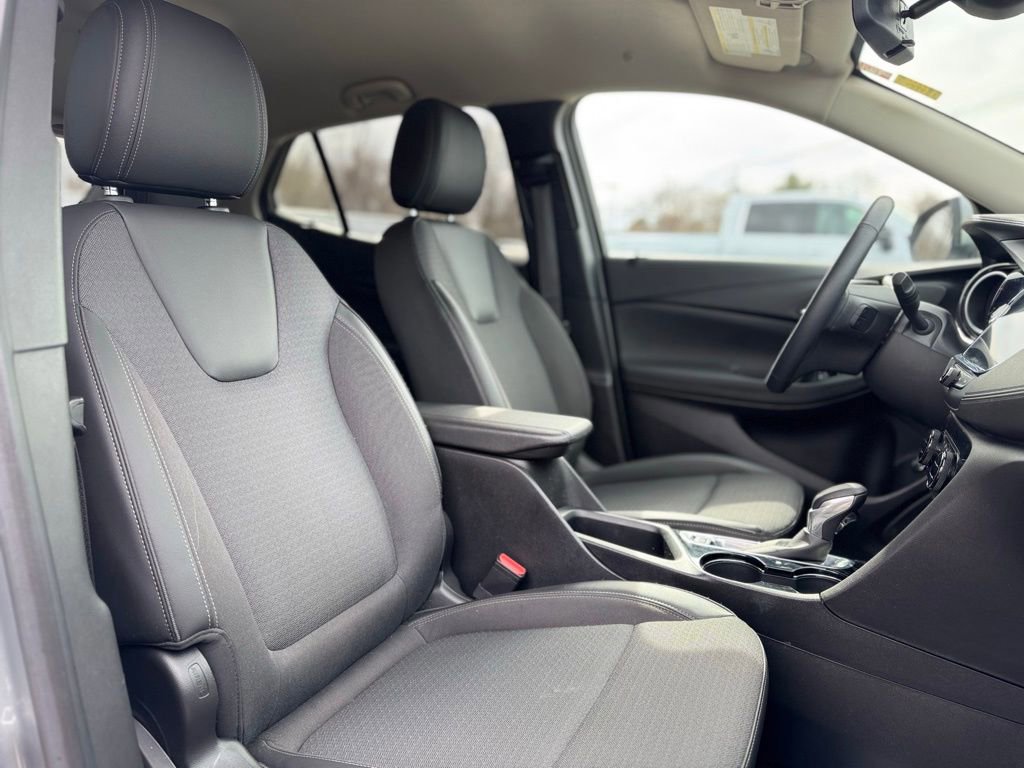 Used 2023 Buick Encore GX Select w/ Sport Touring Package image 12