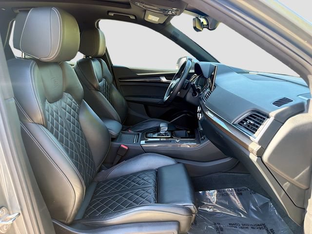 Used 2023 Audi SQ5 Prestige w/ Prestige Package AWD/4WD image 16
