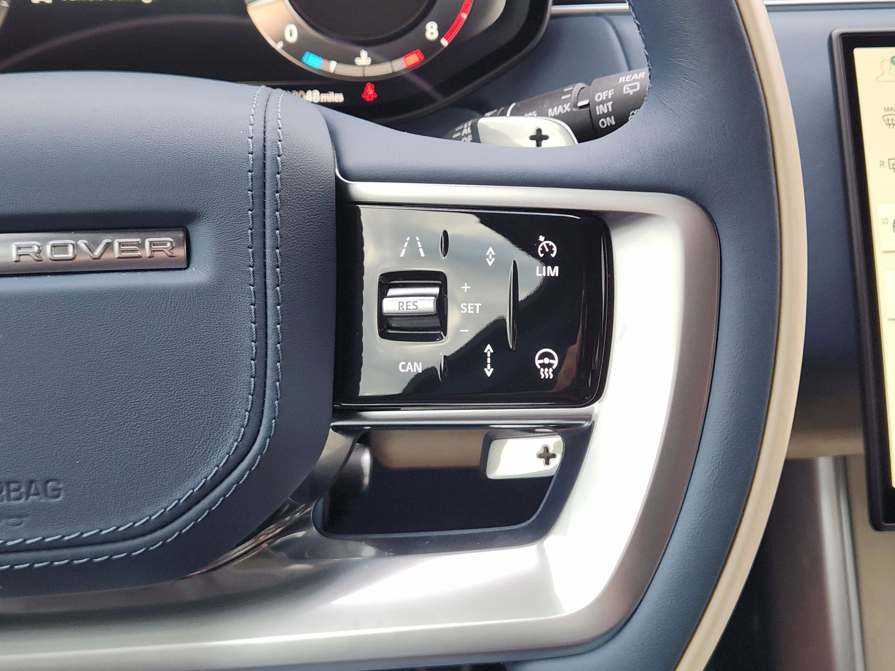 New 2026 Land Rover Range Rover SV AWD/4WD image 23