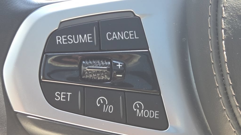 Used 2025 BMW X5 M60i AWD/4WD image 33