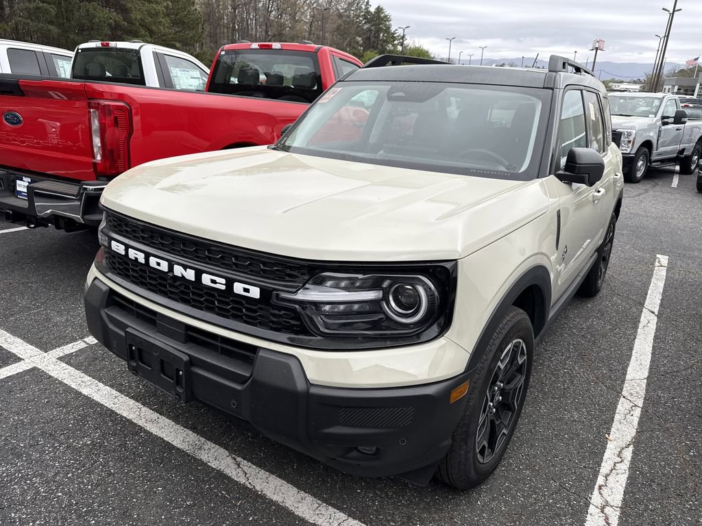 Used 2025 Ford Bronco Sport Outer Banks w/ Outer Banks Tech Package+ image 7