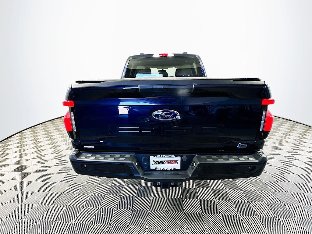 Used 2023 Ford F150 Lightning XLT image 9