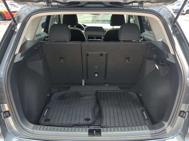 Certified 2025 Volkswagen Taos S FWD image 9