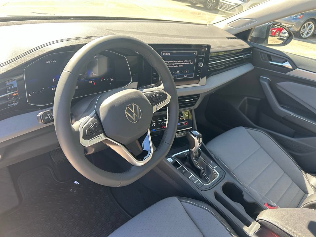 New 2026 Volkswagen Jetta SE FWD image 10