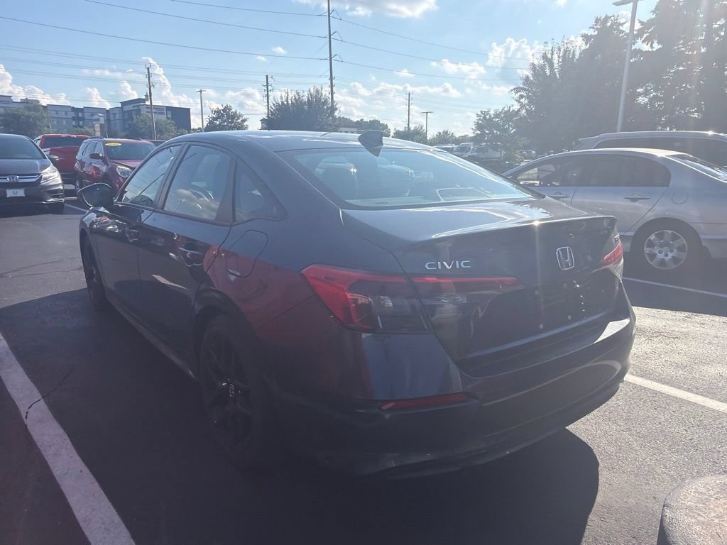 Used 2023 Honda Civic Sport image 2