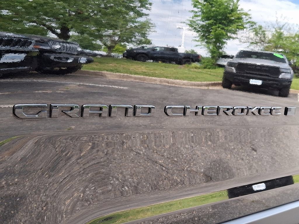 Certified 2024 Jeep Grand Cherokee L Altitude AWD/4WD image 33