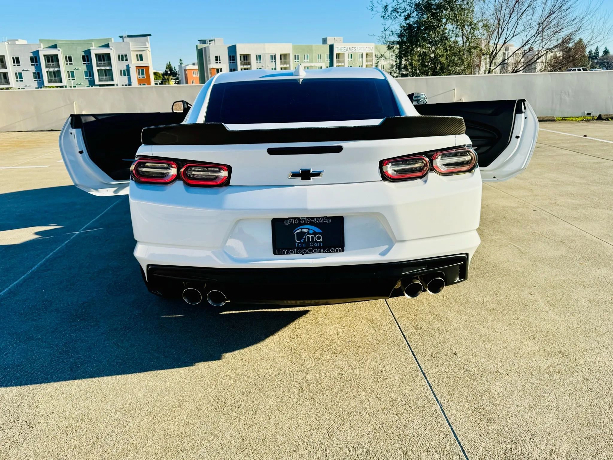 Used 2020 Chevrolet Camaro LT image 32
