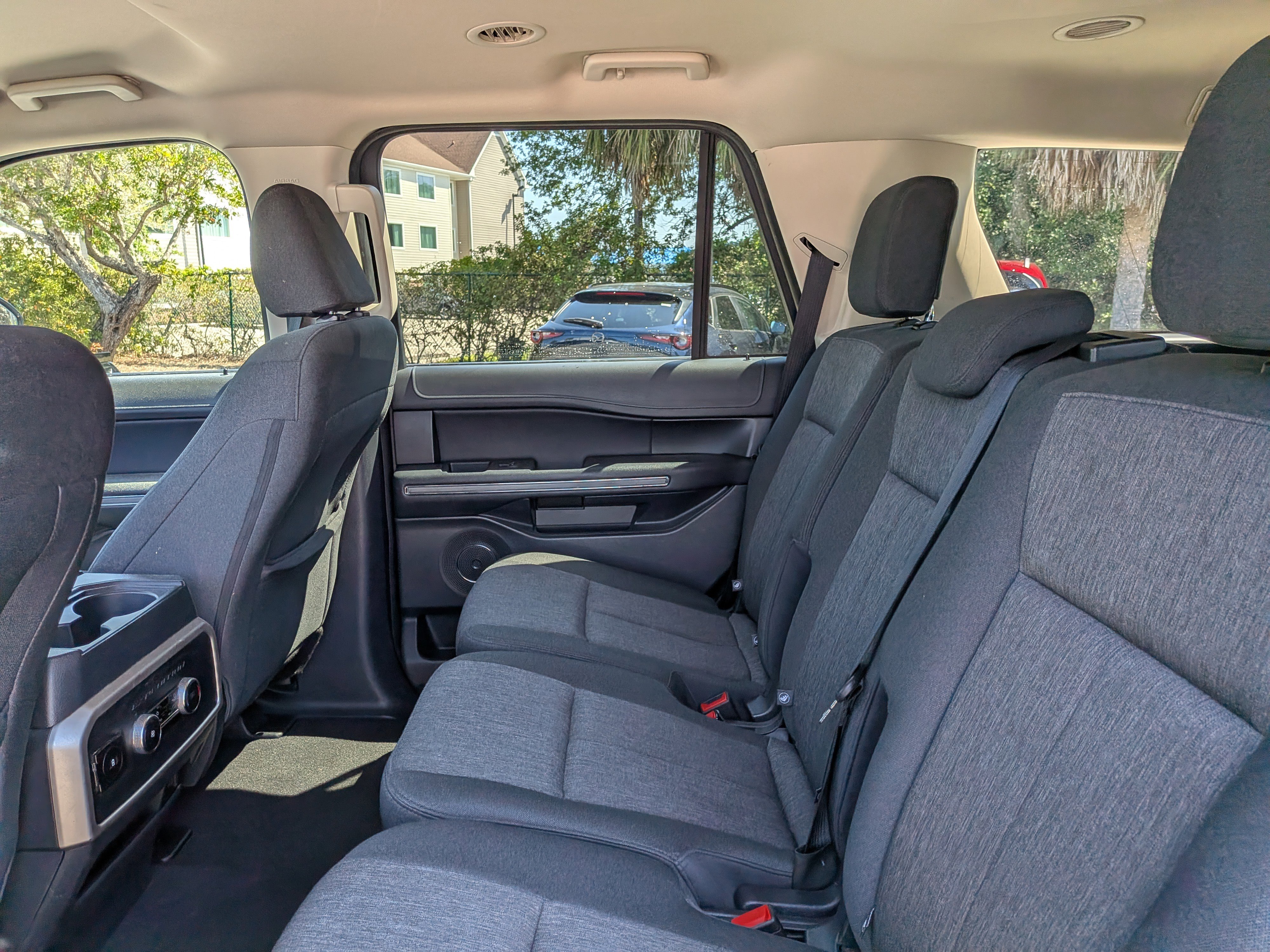 Used 2024 Ford Expedition XLT RWD image 15