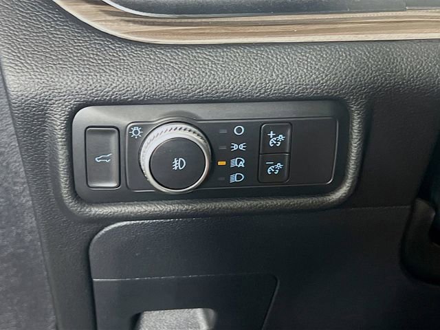 Used 2020 Ford Explorer Limited image 11