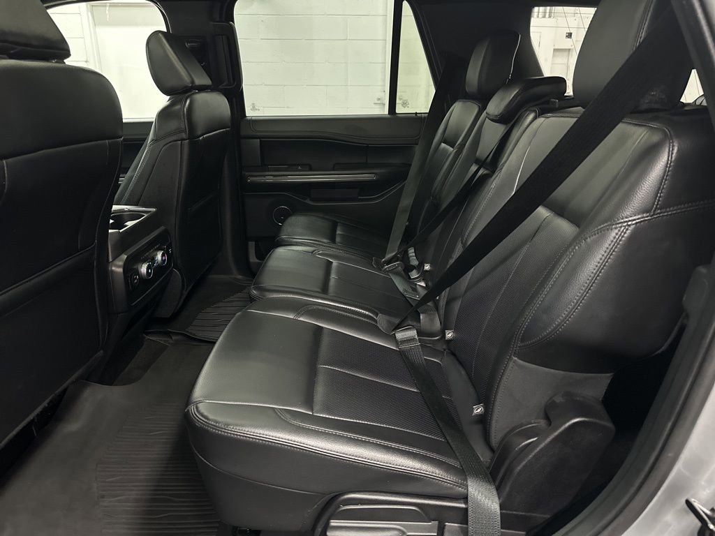 Used 2021 Ford Expedition XLT AWD/4WD image 21