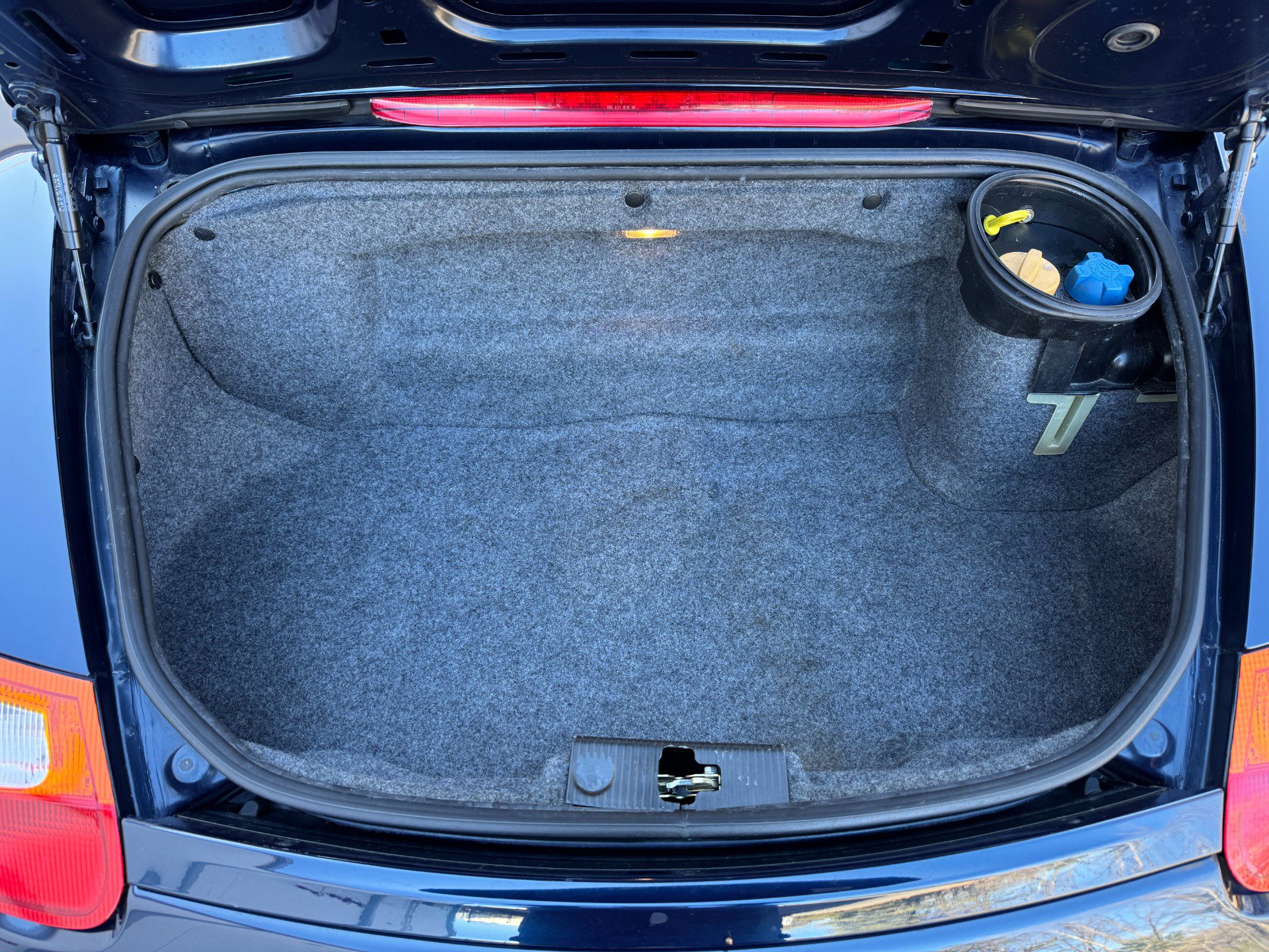 Used 1999 Porsche Boxster image 47