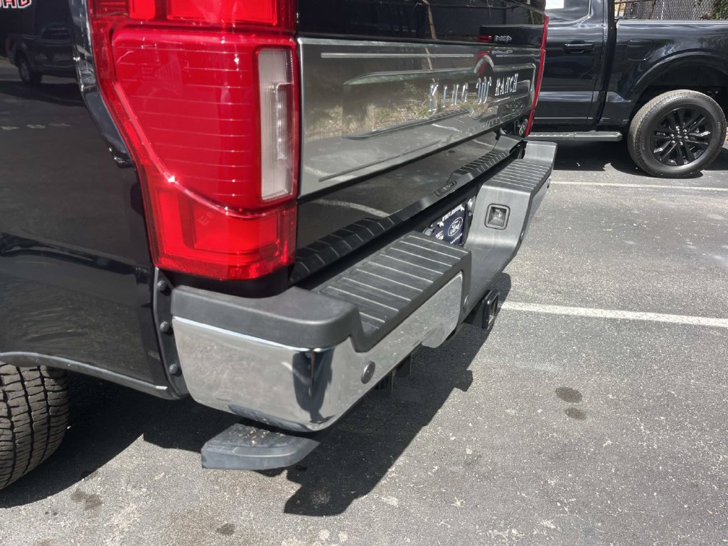 Used 2022 Ford F350 King Ranch w/ King Ranch Ultimate Package AWD/4WD image 12