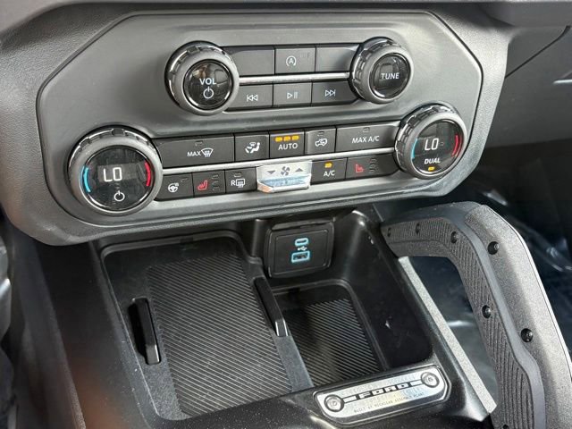 Used 2025 Ford Bronco Badlands AWD/4WD image 17