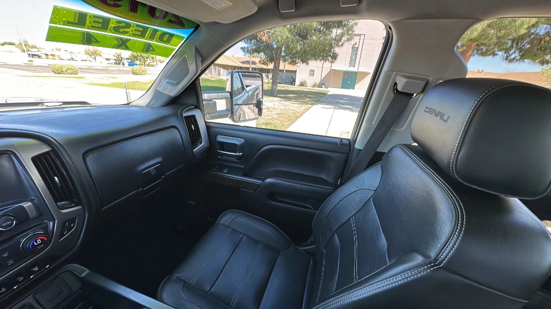 Used 2019 GMC Sierra 2500 Denali w/ Duramax Plus Package image 18