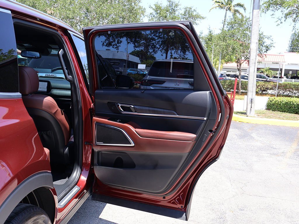 Used 2024 Kia Telluride SX image 29