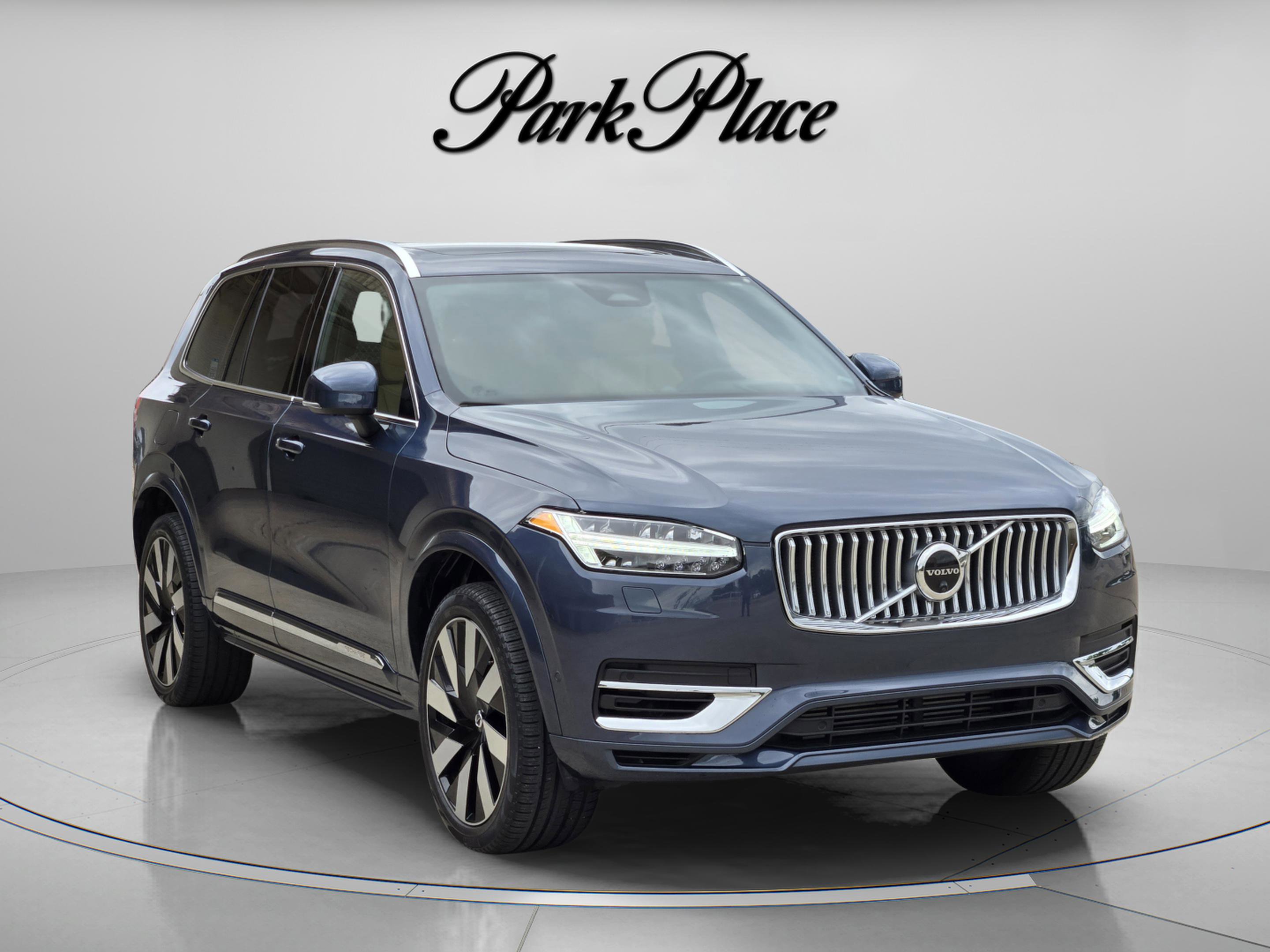 Used 2023 Volvo XC90 T8 Ultimate w/ Protection Package Premier image 8