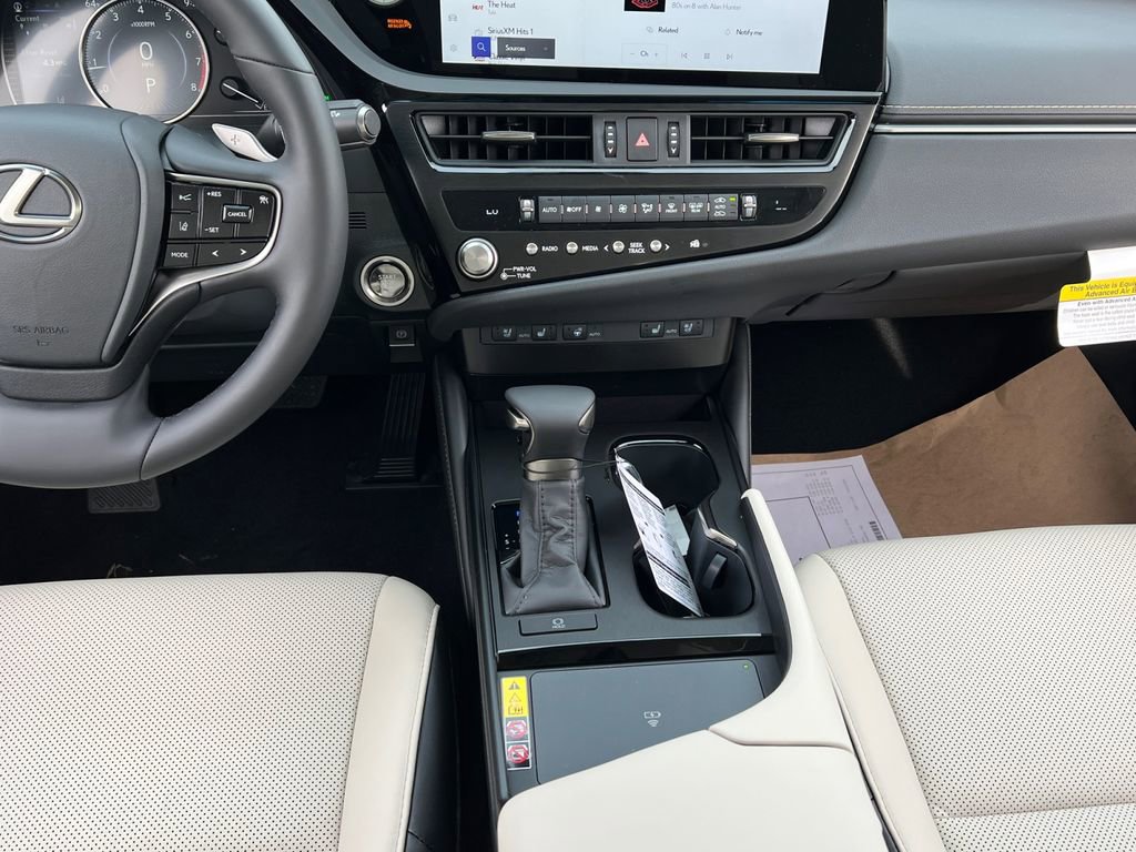 Certified 2025 Lexus ES 350 w/ Premium Package image 10