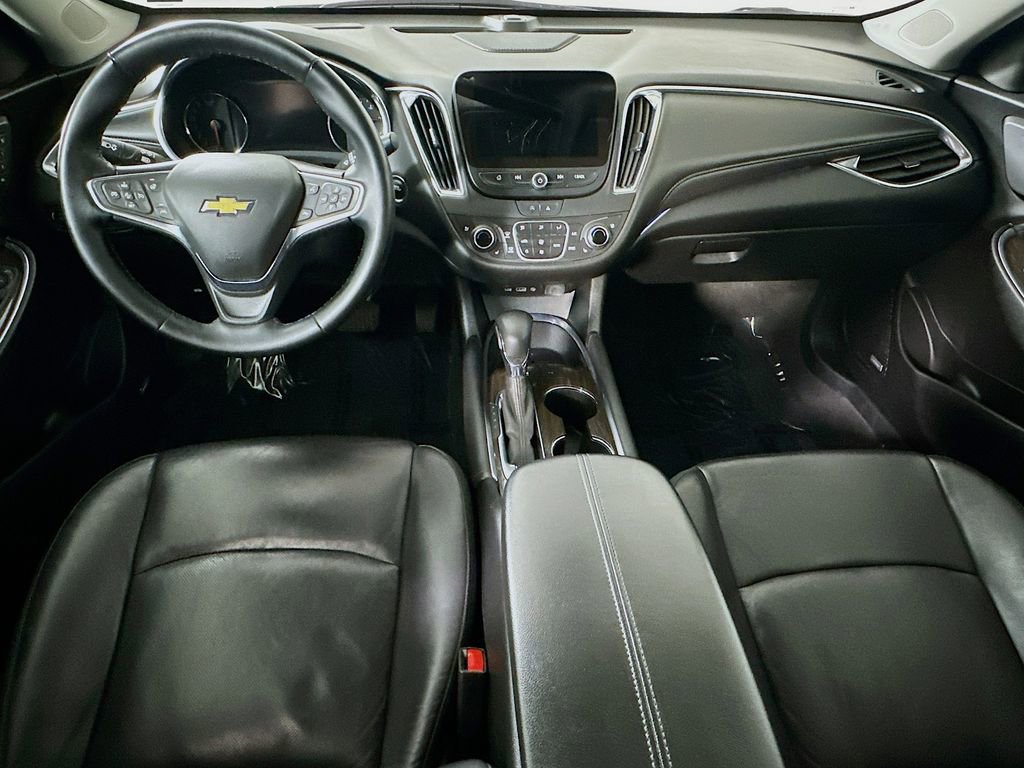 Used 2024 Chevrolet Malibu LT FWD image 16