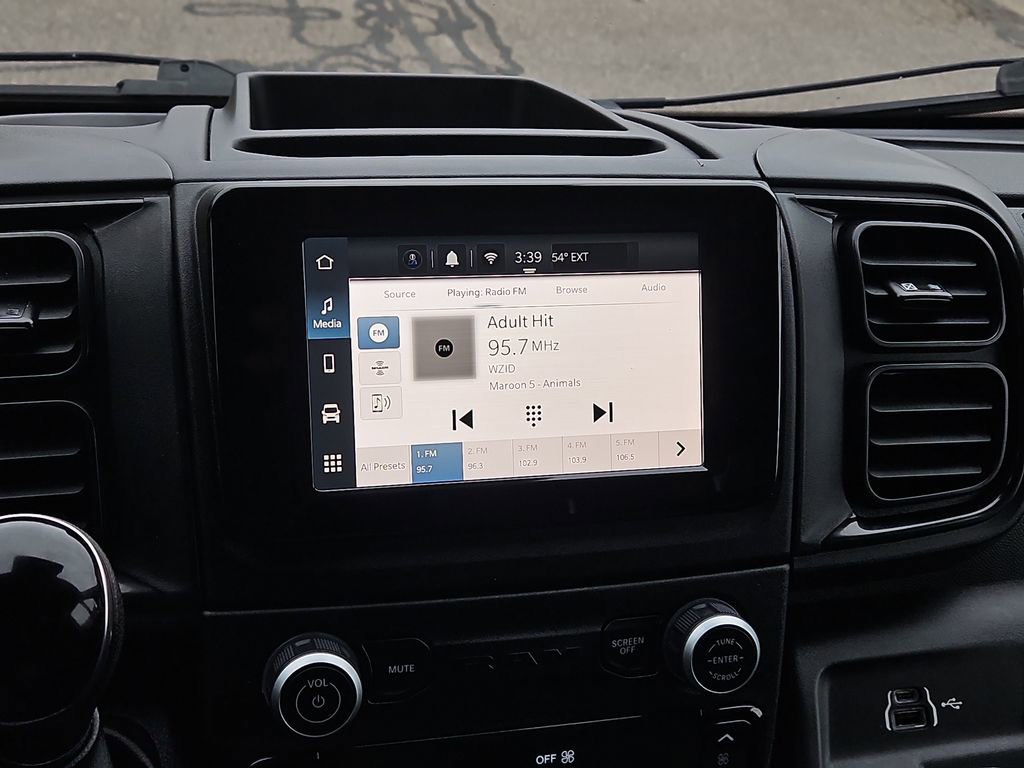 Used 2023 RAM ProMaster 2500 image 21