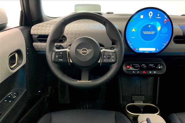 Certified 2025 MINI Cooper S image 4