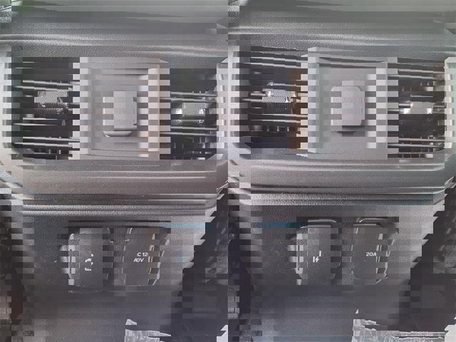 New 2025 Ford F150 Lariat w/ Equipment Group 501A Mid image 8