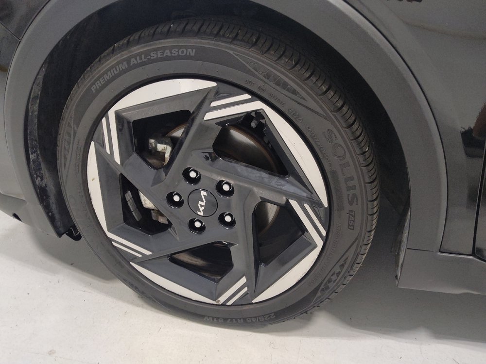 Used 2025 Kia K4 EX FWD image 31