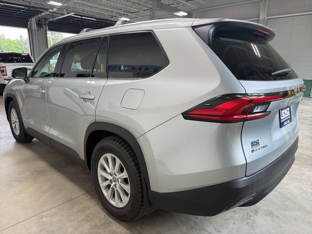 Used 2024 Toyota Grand Highlander AWD Hybrid image 5