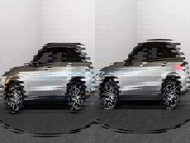 Used 2022 Mercedes-Benz GLC 300 image 3