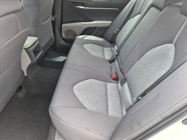 Used 2021 Toyota Camry LE w/ Convenience Package FWD image 17