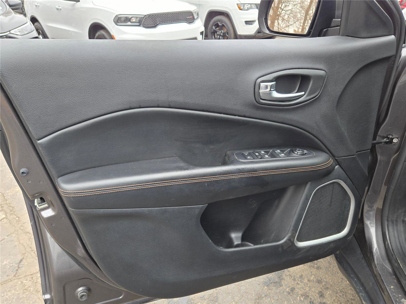 Used 2021 Jeep Compass Limited AWD/4WD image 19