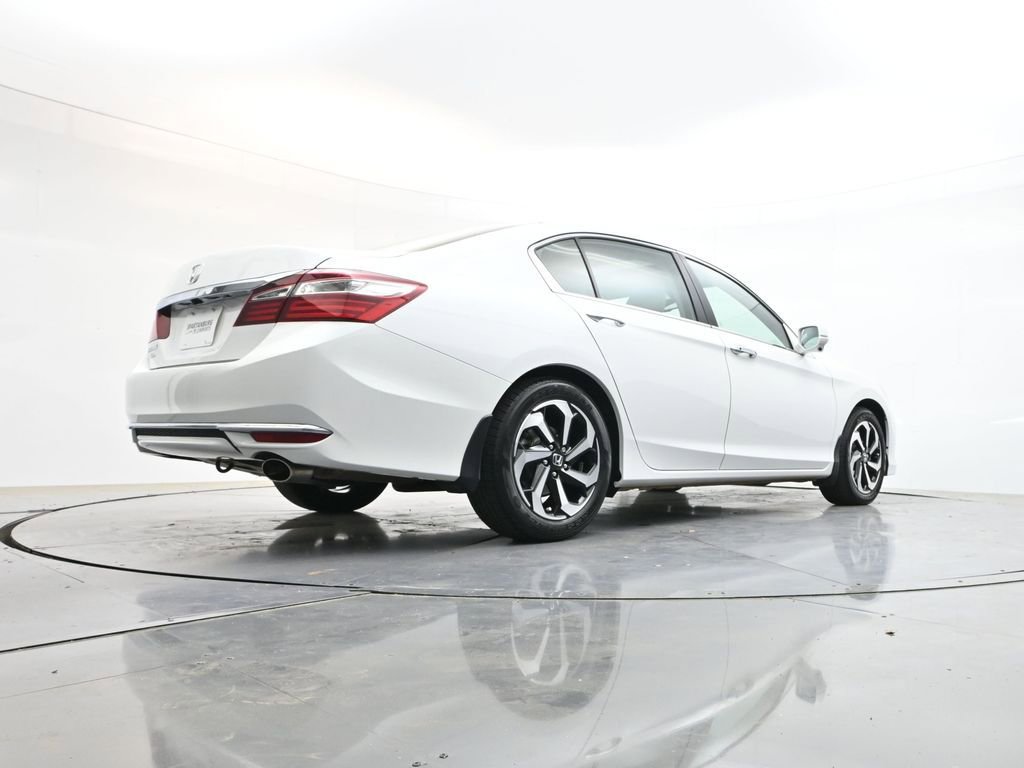 Used 2017 Honda Accord EX-L image 37
