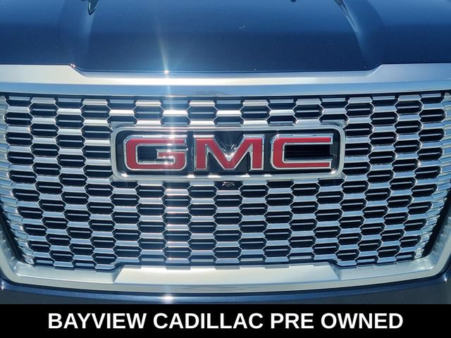 Used 2022 GMC Yukon XL Denali AWD/4WD image 9