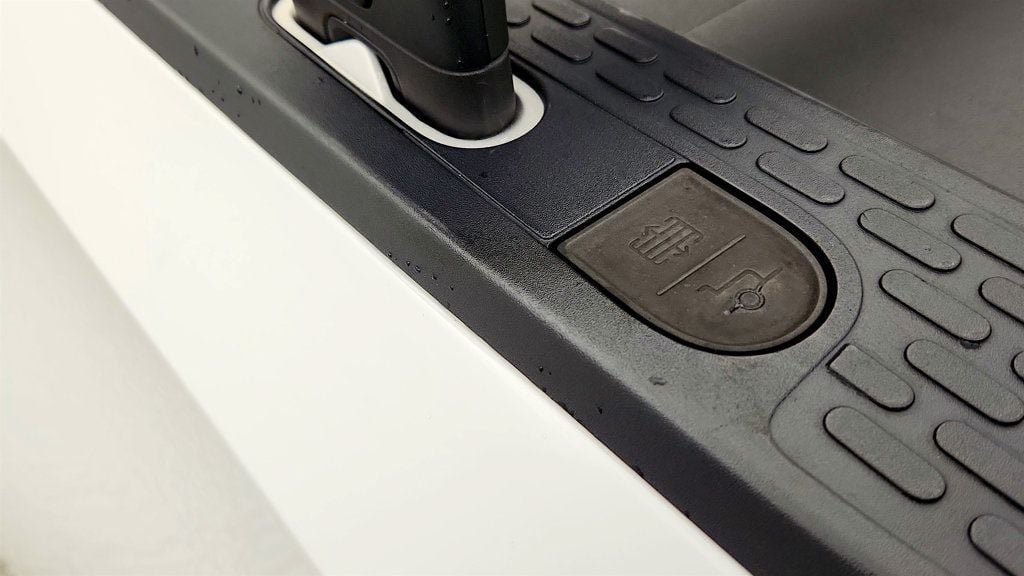 Used 2022 Rivian R1T Launch Edition AWD/4WD image 22