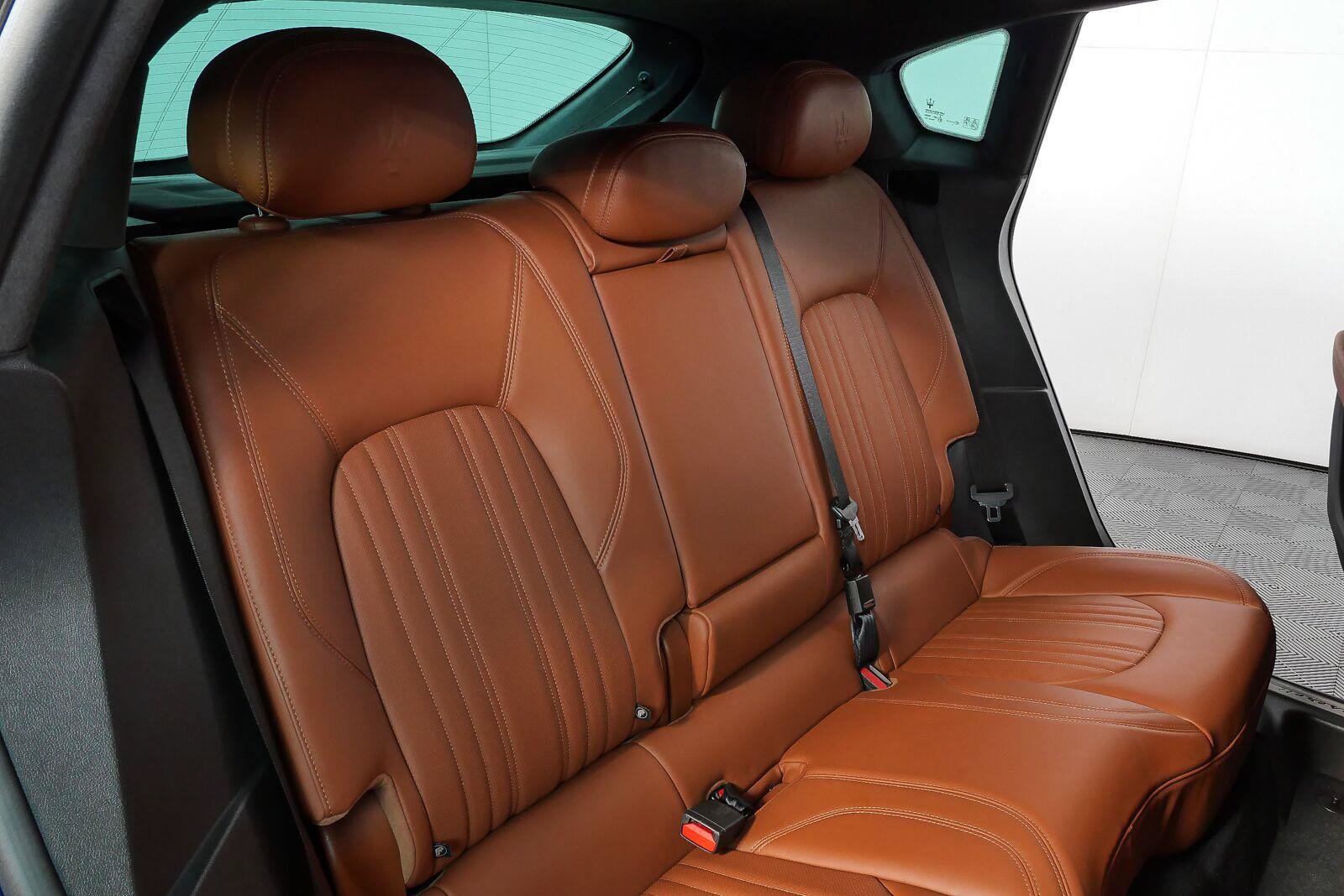 Used 2023 Maserati Levante GT AWD/4WD image 19