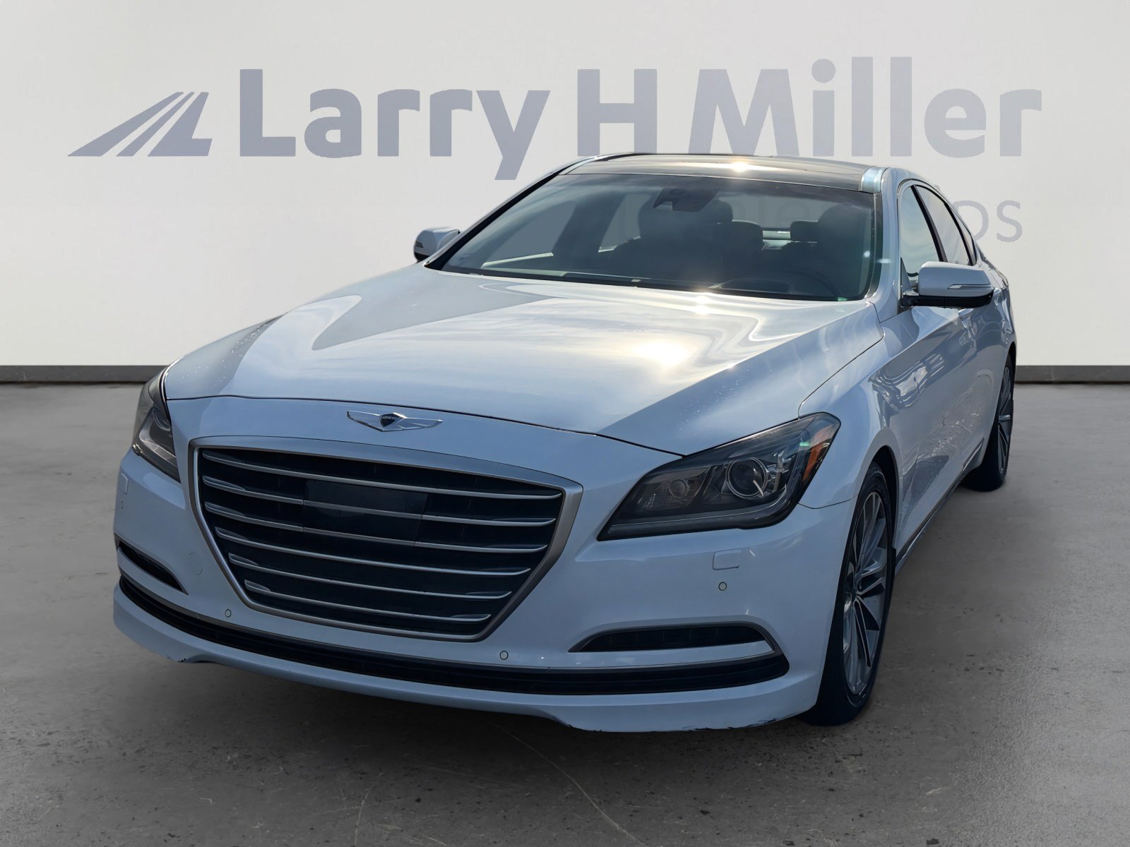 Used 2015 Hyundai Genesis 3.8 w/ Option Group 04 image 1