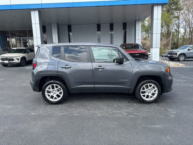 Used 2023 Jeep Renegade Latitude AWD/4WD image 25