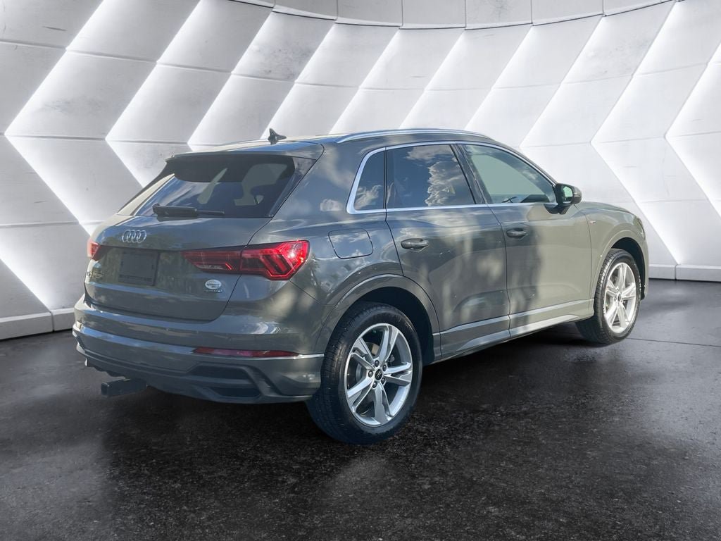 Used 2024 Audi Q3 2.0T Premium Plus w/ Premium Plus Package AWD/4WD image 6