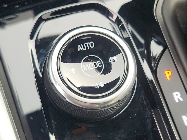 Certified 2024 Chevrolet Colorado ZR2 w/ Technology Package image 19